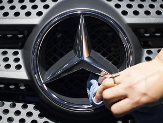 Mercedes verkaufte im vergangenen Jahr 1,99 Millionen Autos der Marken Mercedes-Benz und Smart - 14,4 Prozent mehr als im Jahr davor. Foto: Ole Spata