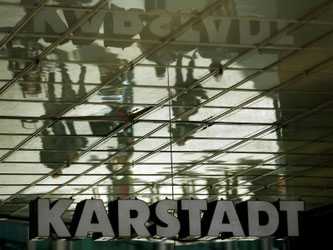 Auch nach dem Einstieg des österreichischen Immobilieninvestors René Benko kämpft Karstadt weiter mit sinkenden Umsätzen. Foto: Oliver Berg