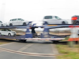 Autofahrer in Deutschland haben sich zu Jahresbeginn häufiger einen Neuwagen zugelegt. Foto: Julian Stratenschulte/Archiv