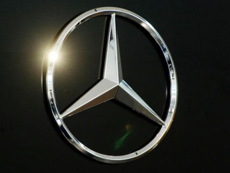 Die sogenannte Zukunftssicherung gilt für die Tarifbeschäftigten der Daimler AG in Deutschland - dem Betriebsrat zufolge waren das zuletzt rund 135 000. Foto: Sebastian Kahnert