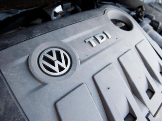 Ein VW-Dieselmotor vom Typ EA189. Der Skandal um manipulierte Abgaswerte hat den Konzern weltweit erschüttert. Foto: Julian Stratenschulte
