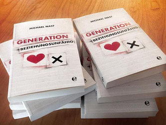 Die neue Nummer eins der «Focus»-Bestseller Ratgeber: «Generation Beziehungsunfähig» von Michael Nast. Foto: www.michaelnast.com