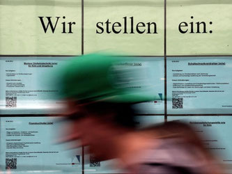 Die Bundesagentur für Arbeit meldet für September ein Rekordangebot an freien Stellen. Foto: Oliver Berg/Archiv
