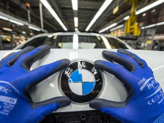 Im Februar legte der Absatz von BMW um 7,9 Prozent auf 163 965 Autos zu. Foto: Armin Weigel/Archiv