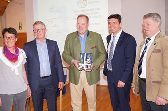  Dr. Marion Leuze-Mohr, Stellvertreterin V: Landrat Heinz Einiger (Landkreis Esslingen), Landrat Christoph Göbel & Landrat Henry Graichen (Landkreis Leipzig) mit seinem 1. Beigeordneten Gerald Lehne (Foto: Uwe Gottwald / Landratsamt München)