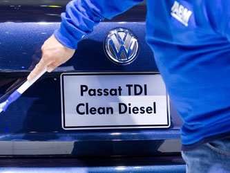 Ein VW Passat TDI Clean Diesel bei der North American International Autoshow in Detroit. Foto: Friso Gentsch/Archiv