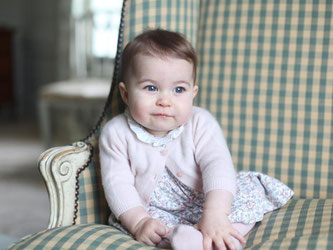Immer stilvoll gekleidet ist die kleine Prinzessin Charlotte. Foto: Duchess Of Cambridge/Handout