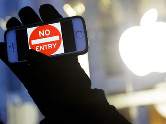 Apple wurde per Gerichtsbeschluss angewiesen, dem FBI beim Entsperren eines iPhones 5C zu helfen, das von dem Attentäter von San Bernardino genutzt worden war. Foto: Justin Lane