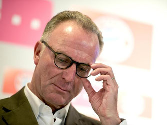 Karl-Heinz Rummenigge warnt vor ambitionierten Gegnern in der Bundesliga. Foto: Peter Kneffel