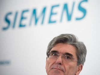 Siemens-Chef Joe Kaeser hat für die Beschäftigten des Konzerns wenig gute Nachrichten. Foto: Peter Kneffel