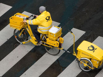 Der Überschuss bei der Deutsche Post brach sogar um 90 Prozent auf 49 Millionen Euro ein. Foto: Sebastian Kahnert
