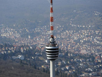 Fernsehturm in Stuttgart: Die Luft in der baden-württembergischen Landeshauptstadt gilt als besonders schadstoffbelastet. Foto: Patrick Seeger
