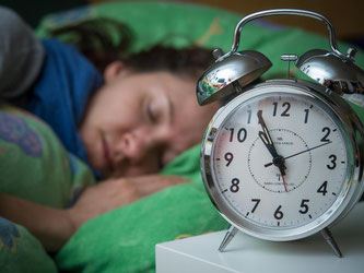 Erstmals haben Forscher das durchschnittliche Schlafverhalten vieler Nationen gleichzeitig ermitteln können. Foto: Patrick Pleul