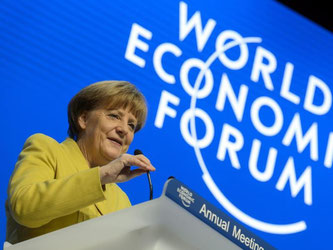 Kanzlerin Merkel spricht auf der 45. Jahrestagung des Weltwirtschaftsforums (WEF) in Davos. Foto: Laurent Gillieron