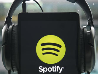 Spotify ist ein sogenannter Streaming-Dienst, bei dem Musik direkt aus dem Netz abgespielt wird. Foto: Ole Spata