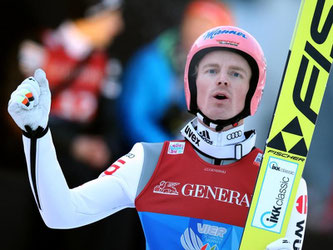 Severin Freund hat noch Chancen auf den Tournee-Sieg. Foto: Daniel Karmann