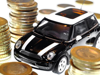Barzahlung oder Null-Prozent-Finanzierung? Auto-Käufer sollten nachrechnen, mit welcher Finanzierung sie günstiger fahren. Foto: Jens Schierenbeck