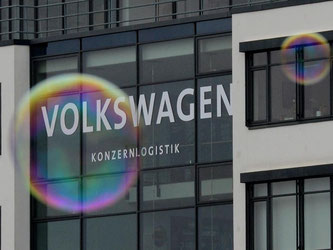 Die Arbeitnehmerseite bei VW hat das bisherige Management des Autobauers stark kritisiert. Foto: Peter Steffen