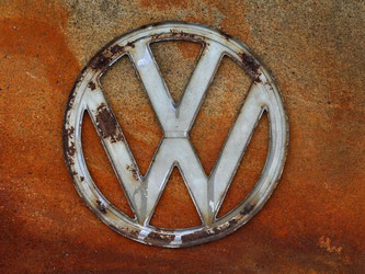 Mitten in der Abgas-Affäre ist in der Niedersächsischen Staatskanzlei eine VW-Akte verschwunden. Foto: Karl-Josef Hildenbrand