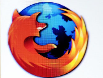 Die Firefox-Version 39 ermöglicht es, Dateien aus dem Internet sicher herunterzuladen, und schützt vor Tracking. Foto: Jan-Philipp Strobel