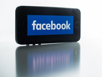 Die Apps von Facebook gehören zu den meistgenutzten Anwendungen auf mobilen Geräten. Foto: Lukas Schulze/Archiv