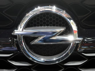 Schafft Autobauer Opel nach 17 verlustreichen Jahren die Rückkehr in die Gewinnzone? Experten sehen gute Chancen dafür. Foto: Uli Deck