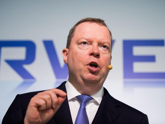 RWE-Vorstandschef Peter Terium spricht in der Konzernzentrale in Essen. Foto: Rolf Vennenbernd/Archiv