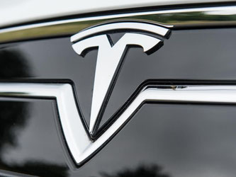 Mit dem Geld will Tesla eine «Gigafactory» zur Herstellung von Batterien bauen. Foto: Patrick Seeger