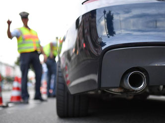 Breit und laut: In Mannheim machen die Autoposer den Anwohnern das Leben zur Hölle. Foto: Uwe Anspach