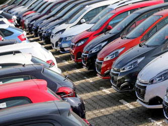 m September seien fast 32 Prozent der Neuwagen von den Herstellern selbst und vom Autohandel zugelassen worden, aber nur 31 Prozent von Privatkunden. Foto: Jan Woitas