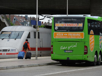 Die Bahn betreibt eigene Fernbusse, leidet aber stark unter dem Angebot der Konkurrenz wie beispielsweise das von Marktführer MeinFernbus. Foto: Patrick Seeger