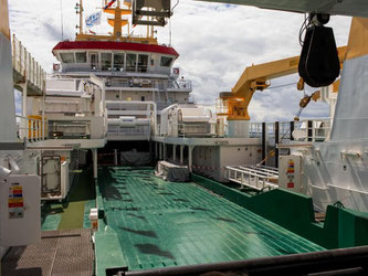 Der neue Fischerei-Trawler ROS 777 «Mark». Der Trawler der Warnemünder Hochseefischerei ist der erste Schiffsneubau der deutschen Hochseefischerei seit 1996. Foto: Jens Büttner