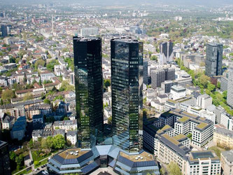 Die Zentrale der Deutschen Bank in Frankfurt am Main. Foto: Christoph Schmid