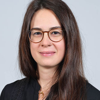 Jenny De Biasio absolvierte den Gymnasaialen Lehrgang an der MSE. Heute studiert und arbeitet sie an der Universität Luzern.