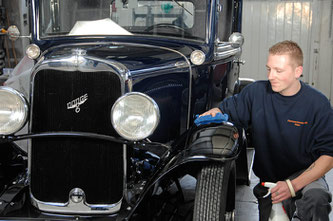 Oldtimer-Pflege mit Liebe zum Detail