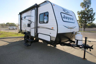 Jayco キャンピングトレーラー　タイヤ WINGではキャンピングトレーラーの輸入・販売を行っております