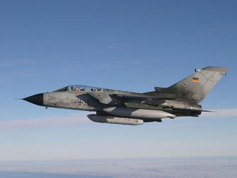 Ein IDS-Tornado des Aufklärungsgeschwaders 51 "Immelmann" auf einer Aufklärungsmission. Foto: Pressezentrum Luftwaffe/Illustration
