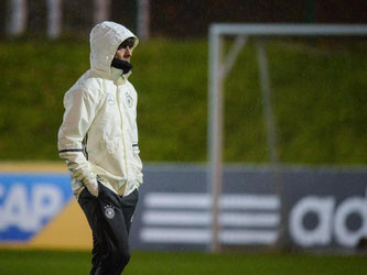 Der sportliche Wert des Spiels gegen die Niederlande rückt für Bundestrainer Joachim Löw in den Hintergrund. Foto: Nigel Treblin