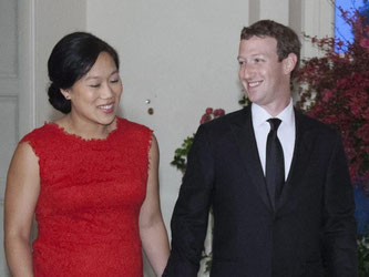 Mark Zuckerberg und Priscilla Chan werden 99 Prozent ihrer Facebook-Aktien für wohltätige Zwecke spenden. Foto: Chris Kleponis/Archiv