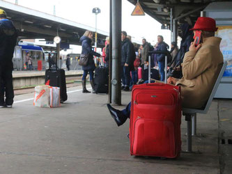 Kunden der Deutschen Bahn AG sollten Plätze reservieren. Foto: Jens Wolf