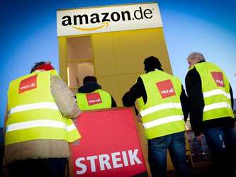 Mitten im größten Weihnachtstrubel macht Verdi massiv Druck auf Amazon. Foto: Peter Endig