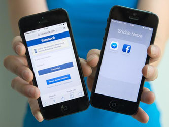 Facebook lässt sich per App oder Browser mit einem Smartphone aufrufen. Die App will allerdings viel mehr über den Nutzer wissen. Foto: Inga Kjer