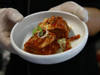 In den USA liegen fermentierte Lebensmittel im Trend. Koreanisches Kimchi wird etwa per Milchsäuregärung bekömmlich gemacht. Foto: Steffen Trumpf