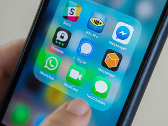 Zu Zeiten von Datenverkauf an Dritte kommen Kunden ins Rudern, um den richtigen Instant-Messenger zu finden. Wer einige Dinge beachtet, wird einen passenden Messenger für sich finden. Foto: Wolfram Kastl