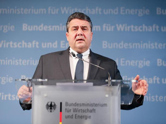 Will den Deal zwischen Edeka und Kaiser's Tengelmann gegen das Votum des Bundeskartellamts und der Monopolkommission erlauben: Bundeswirtschaftsminister Gabriel. Foto: Kay Nietfeld