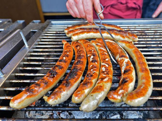 2015 wurden in Thüringen rund 40 000 Tonnen Thüringer Bratwurst hergestellt. Foto: Martin Schutt