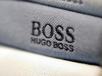 Gewinneinbruch bei Hugo Boss im ersten Quartal. Foto: Bernd Weißbrod/Archiv