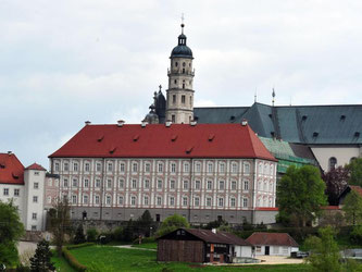 Das Kloster in Neresheim, aufgenommen am 15.05.2010. Foto: Stefan Puchner