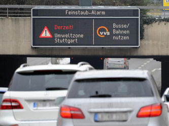 Der Feinstaub soll durch eine bessere Straßenreinigung reduziert werden. Foto: B. Weissbrod/Archiv