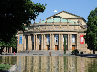Das Opernhaus in Stuttgart soll saniert werden. Foto: Bernd Weißbrod/Archiv